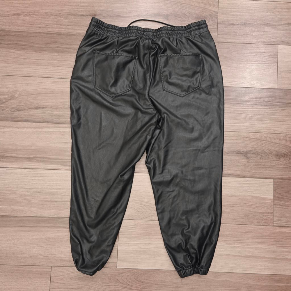 EXPRESS Black Faux Leather Jogger Pants size XL - Picture 2 of 8
